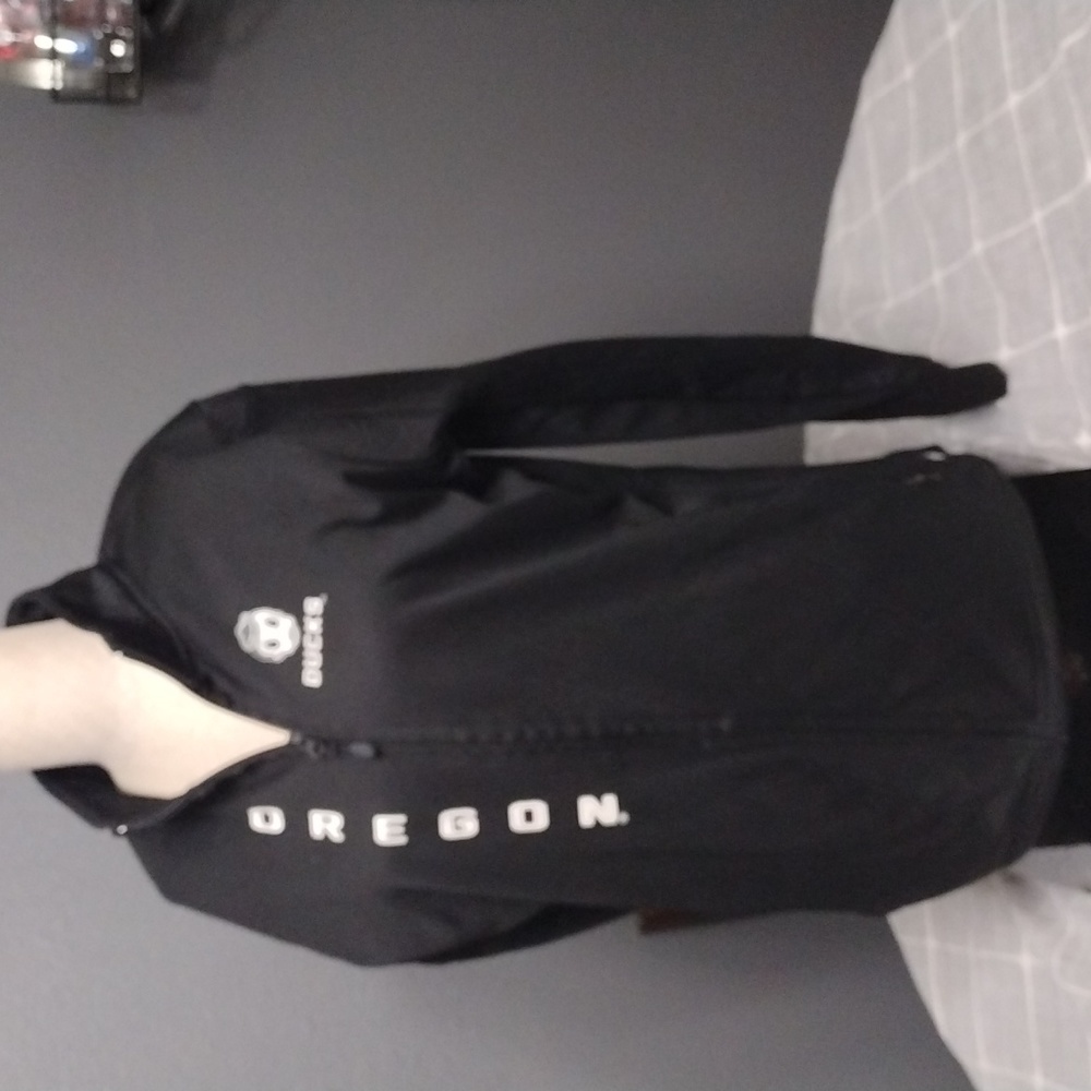 Oregon Ducks athletic jacket size XL.